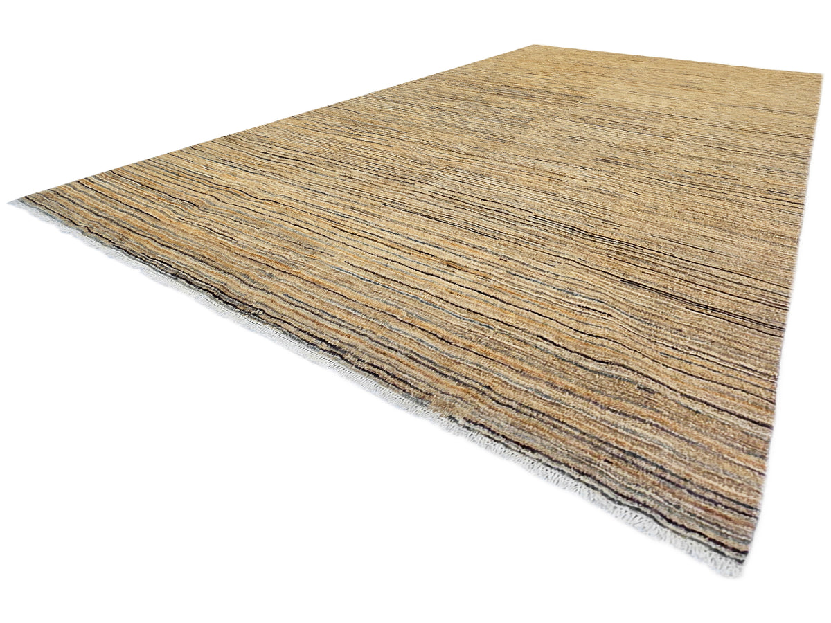 Streepje rug corner view with thin multicolor stripes in beige, blue, and dark gray.