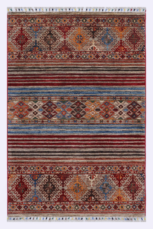 Red patterned rug, 153x99 cm, with geometric bands and border.