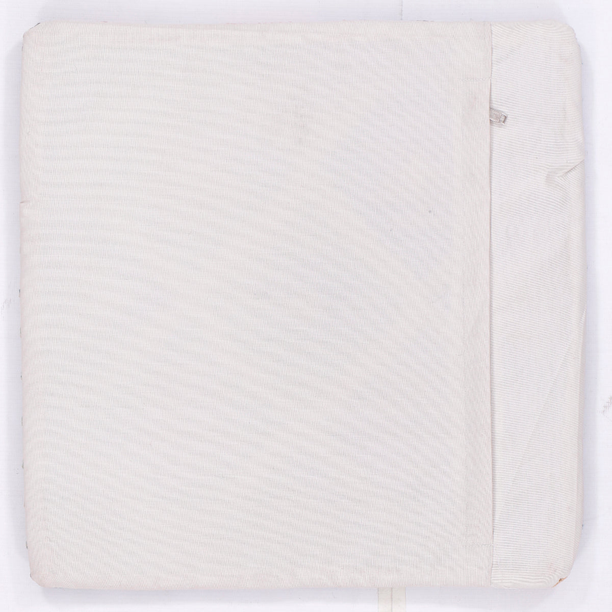 White kilim-style cushion cover 45x45 cm, plain back with side seam
